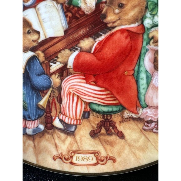 1989 Avon Together for Christmas Plate 8" Bears 22k Gold Trim - Picture 4 of 7